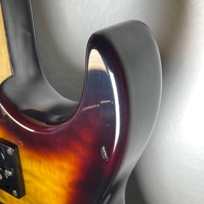 Vintage Washburn X Series Model X-22Q/VS Early 2000s - Tobacco Sunburst Quilted Maple Grover Tuners image 10