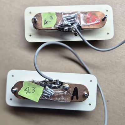 Univox Set of 2 Single Coil Pickups 1960s - Very Good, Complete image 3