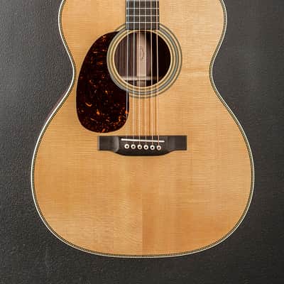 Martin New For 2025 000-28 Left Hand - Gloss Natural image 2