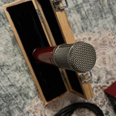 Avantone Pro CV-12 Large Diaphragm Multipattern Tube Condenser Microphone 2009 - Present - Red image 8