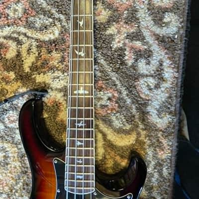 PRS SE Kestrel Bass 2014s - Tri-Color Sunburst image 3