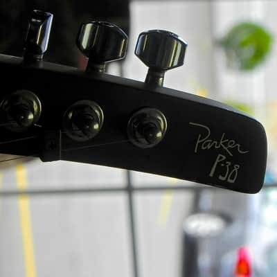 Parker P-38 Magnetic/Piezo Hybrid Pickup Solid Body Electric Guitar  2-Color Sunburst image 6
