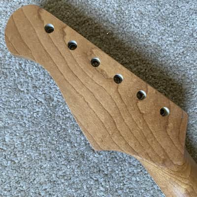 Yellow Cream Maple Wood Guitar Strat Style Neck, Rosewood 21 Frets Fingerboard image 3