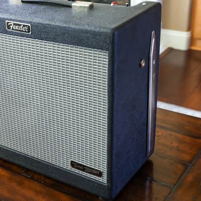 Fender Tone Master FR-10 1000-Watt 1x10" Active Guitar Speaker Cabinet 2023 - Present - Black image 4