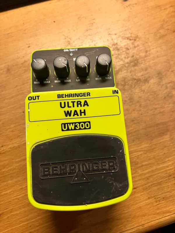 Behringer UW300 Ultra Wah 2010s - Green image 1
