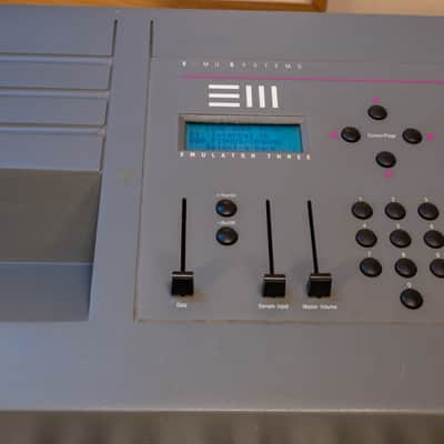 E-MU Systems Emulator III 61-Key 16-Voice Sampler Workstation 1987 - Grey image 5