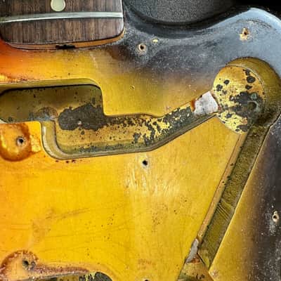 Fender Electric XII from 1966 in 3-tone sunburst with case image 16