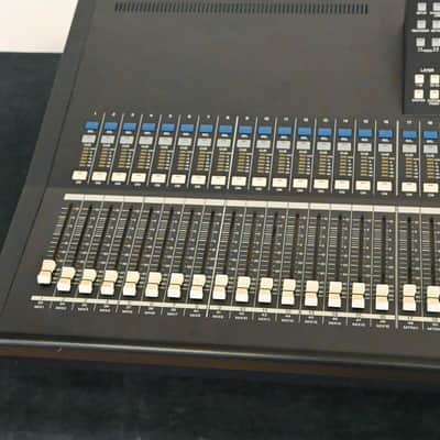 Yamaha LS9-32 32-Input Digital Mixing Console CG01VLQ image 5
