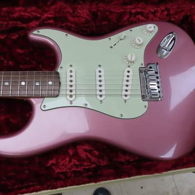 2007 Fender Custom Shop Masterbuilt Custom Classic Relic Strat, Burgundy Mist Metallic image 3