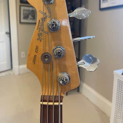 Fender Player Jazz Bass Lefty - 3-Color Sunburst image 2