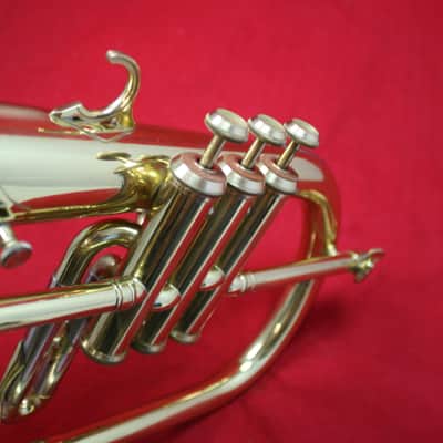 Couesnon Star Bb flugelhorn 1970's - Lacquered Brass image 6