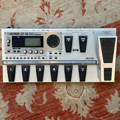 BOSS GT-10 Guitar Multi-Effects