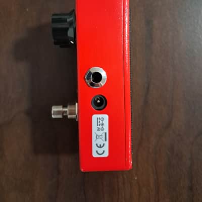 MXR M102 Dyna Comp 1995 - Present - Red image 2