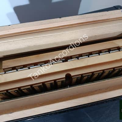 Hohner Atlantic IV De Luxe (4/4 reeds, LMMH) accordion image 17