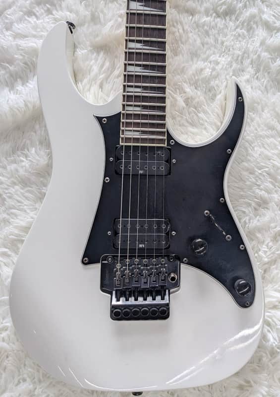 Ibanez RG6001 Electric Guitar w/ Peavey Hardshell Case – Good Used Condition image 1