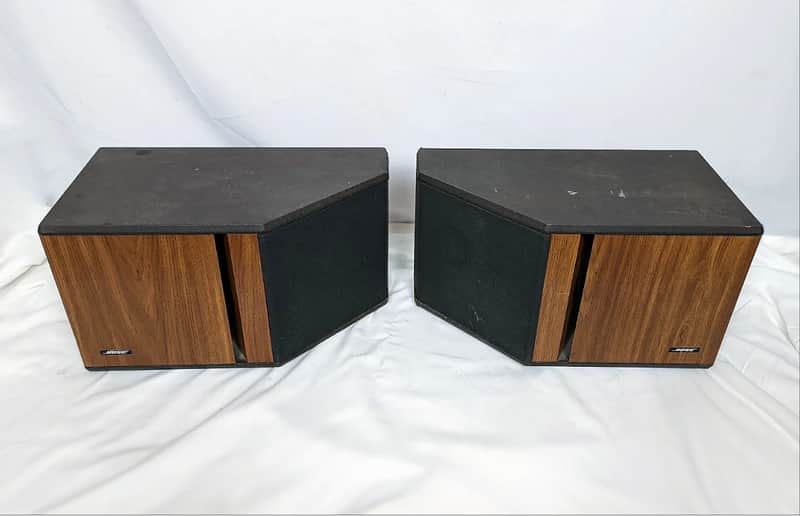 Bose 4.2 Series II Stereo Everywhere Speakers Pair image 1