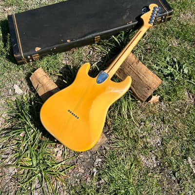 Vintage Featherweight Blonde Fender Stratocaster 1972-1975 7.2lbs image 9