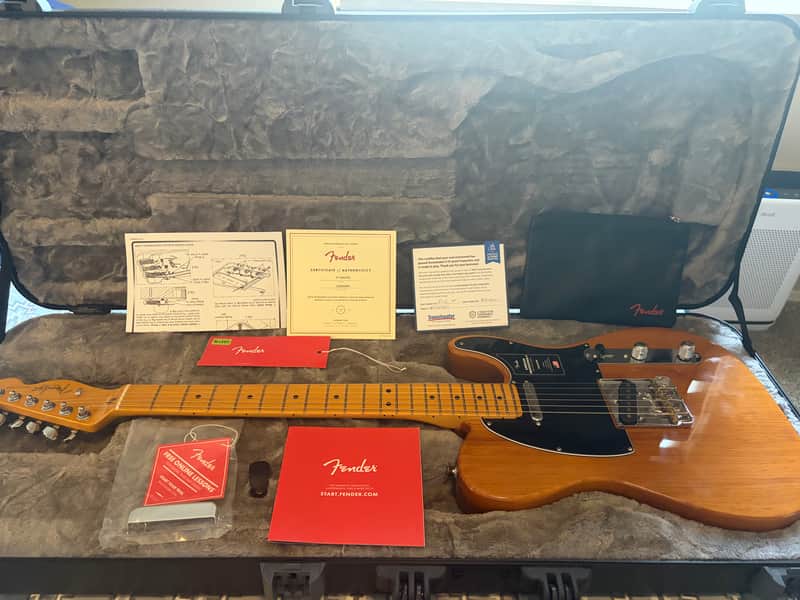 Fender American Professional II Telecaster with Maple Fretboard 2020 - Present - Roasted Pine