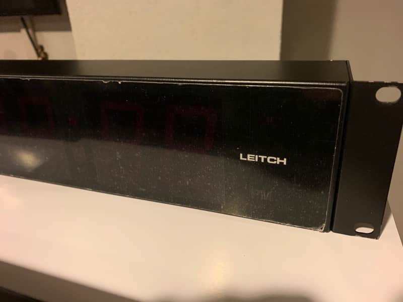 Leitch DTD-5225 Large Red LED Digital SMPTE/EBU Timecode Clock Date image 1