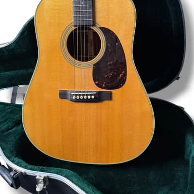 Martin Standard Series D-28 2022 B stock image 2
