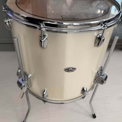 Slingerland Magnum - Silver Mist 18x16 Floor tom 1979 Excellent Condition! image 23
