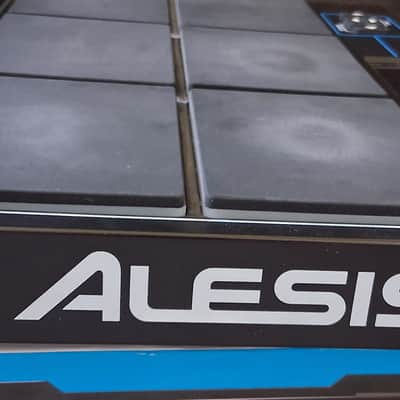 Alesis SamplePad Pro 8-Pad Percussion and Sample-Triggering Instrument 2010s - Black image 6
