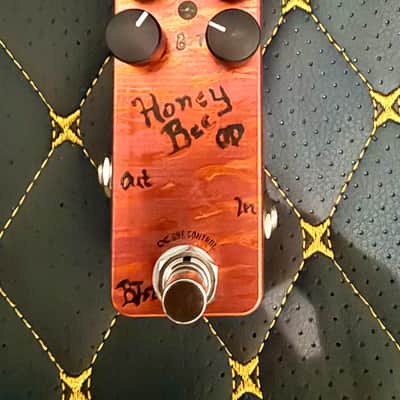 One Control Honey Bee OD 4K Mini 2023 Custom Red image 1
