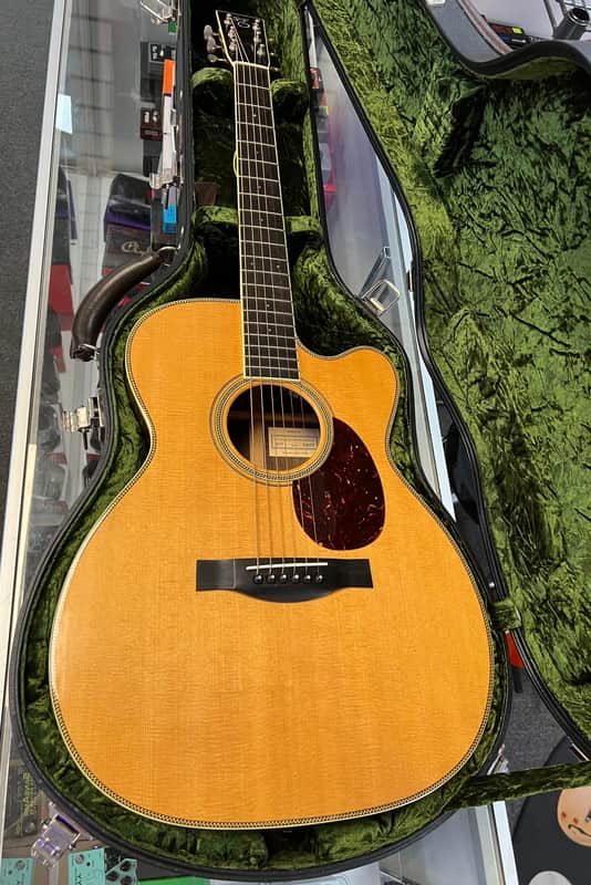Santa Cruz 2002 OM Orchestra Model Acoustic Rosewood, Spruce Top with Case - Pre Owned image 1