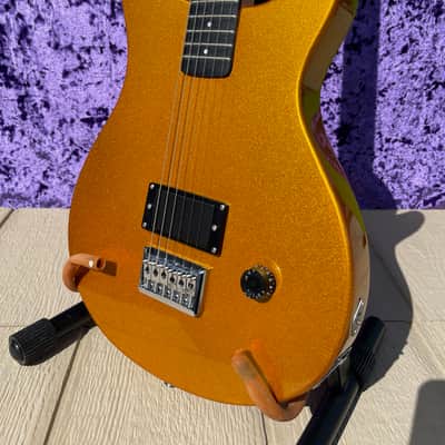 Fretlight FG-5 Beginner Electric Guitar with Built-In Lighted Learning System image 2