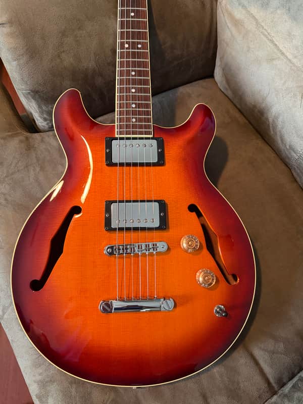 2002 Hamer USA Newport Pro — Jazzburst — 6 lbs 11 oz image 1