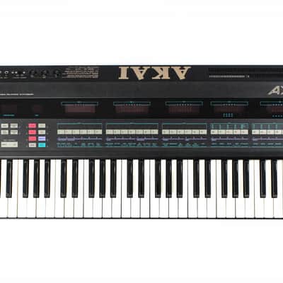 Akai AX80 Synthesizer