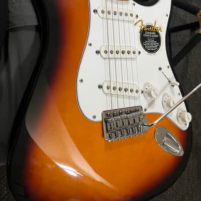 Fender Stratocaster 2000s - Burst image 18