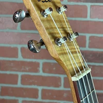 Lanikai Flame Maple Thin Tenor Acoustic-electric Ukulele image 3