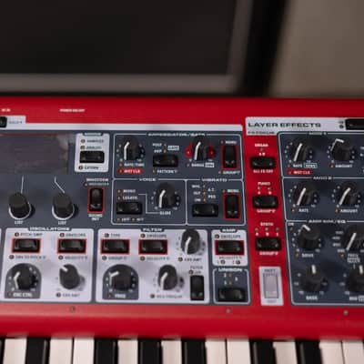 Nord Stage 4 73 Keyboard - Display image 7