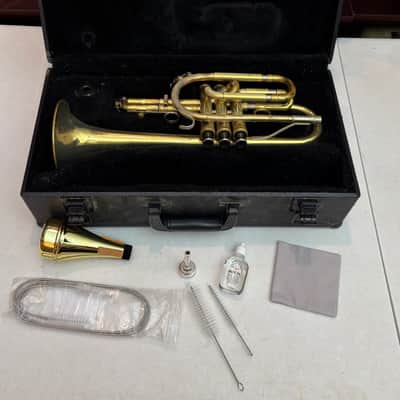 King 603 Cornet - case, mouthpiece, extras image 16
