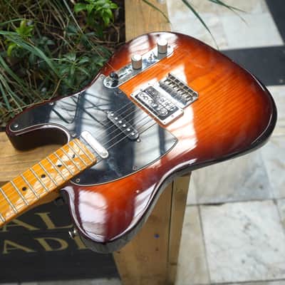 Fender Modern Player Telecaster Plus in Honey Burst (2014) image 7