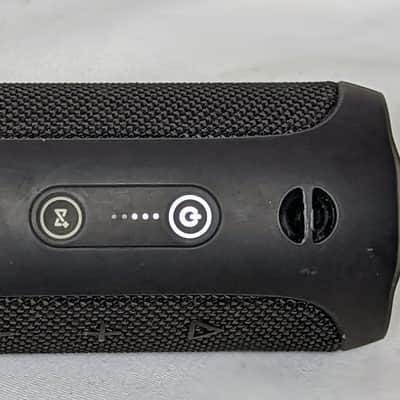 JBL FLIP4BLK Flip 4 Splashproof Portable Bluetooth Speaker image 4