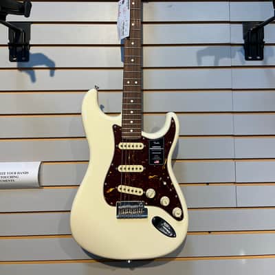 Fender American Professional II Stratocaster Olympic White image 2