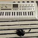 B-Stock - KORG microKORG 2 MK-2 MWH Limited edition color white with Soft Case - WITH WARRANTY