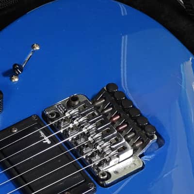 Charvel Fusion Deluxe with Rosewood Fretboard 1989 - 1991 - Pearl Blue image 11