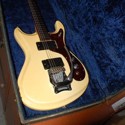 Video Demo 1966 Original Mosrite Ventures II White Pro Setup Original Hard Shell Case Strap image 17
