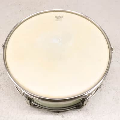Ludwig Pioneer 5.5x14" Snare Drum NOB 6 Lug White Marine Pearl Vintage 1960's image 8