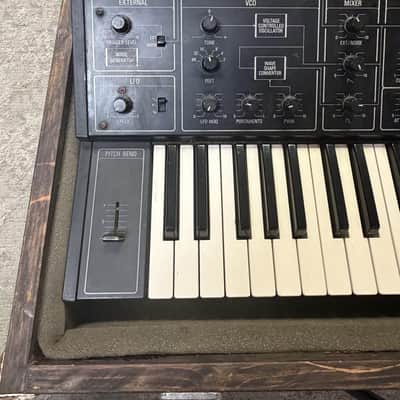 Vintage Yamaha CS-5 Analog Synthesizer – Made in Japan – Hard Case Included image 3