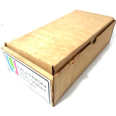 Mutron vintage wah with original box and sticker C-200 volume and wah pedal 1970s - Chrome image 7