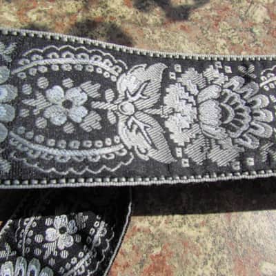 Ernie Ball P04150 2" Jacquard Guitar Strap 2010s - Silver image 3