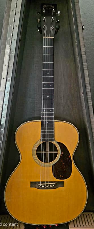 Martin 000-28