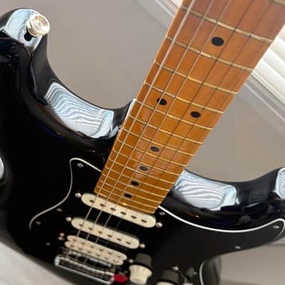 Fender Player II Modified Stratocaster HSS with Maple Fretboard 2025 - (Fairly New/Slight Blemishes) image 9