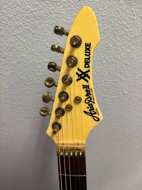 Aria Pro II  XX Deluxe V Shape added Gibson Pickup   - Off white