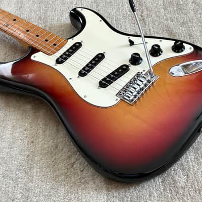 Fernandes FST-60 Burny Custom '75 Vintage MIJ Stratocaster Type Electric Guitar Made in Japan image 4