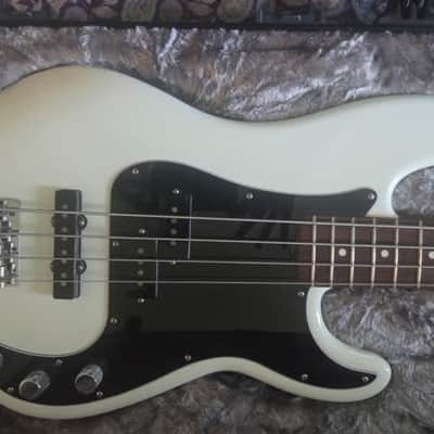 Fender American performer 2023 - Arctic white image 2